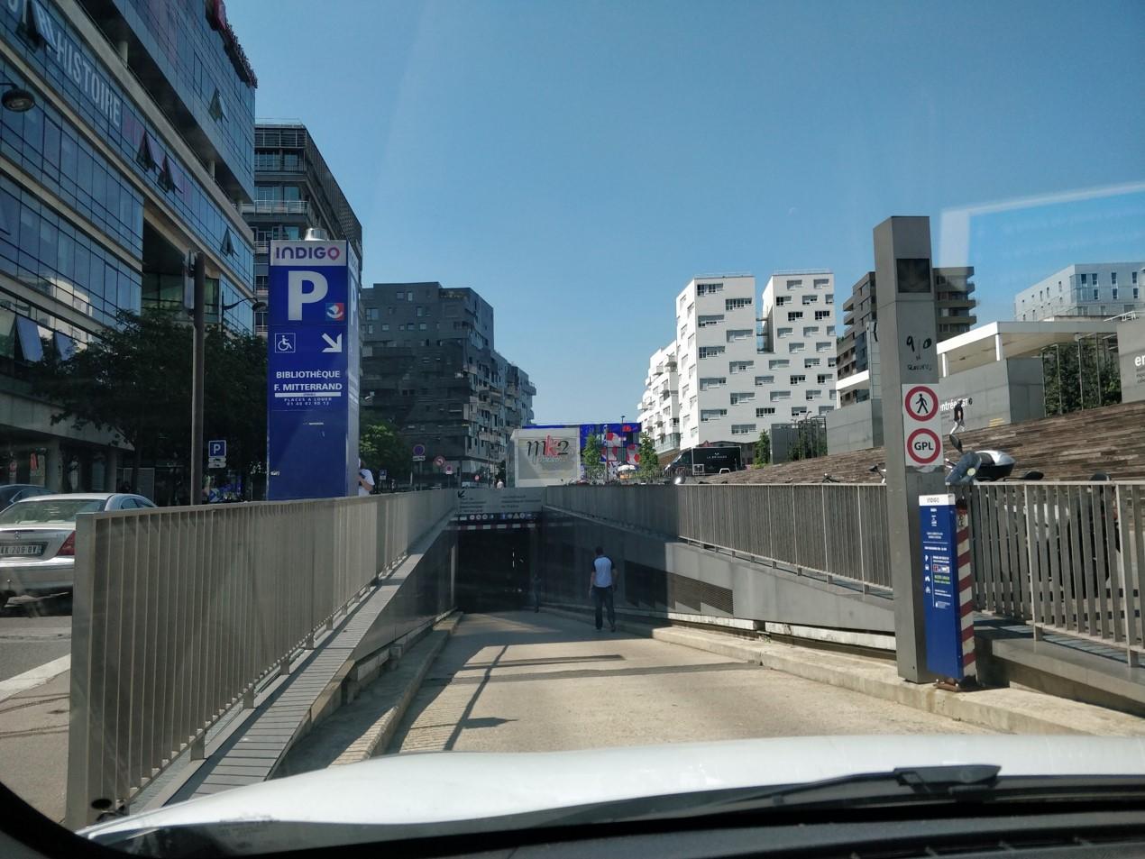 Photo of the INDIGO Bibliothèque François Mitterrand car park in Paris